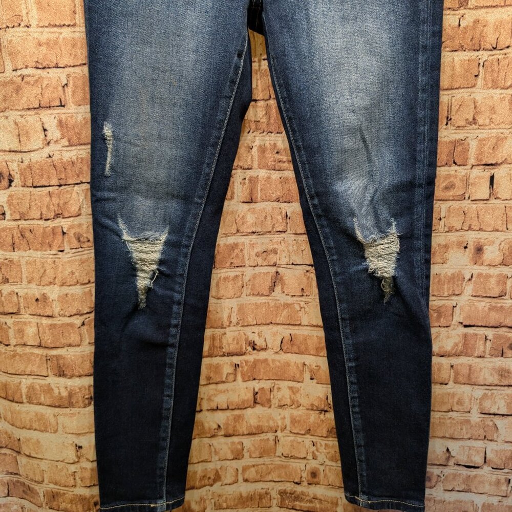 KanCan Jean High Rise Ripped Cropped Size 24 - Picture 3 of 15